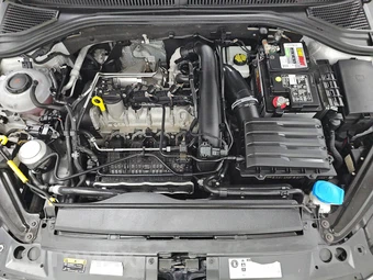 2019 Volkswagen Jetta SE – miniatura 15