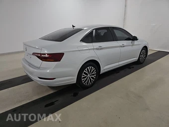 2019 Volkswagen Jetta SE – miniatura 4