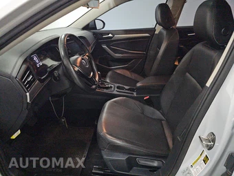 2019 Volkswagen Jetta SE – miniatura 7