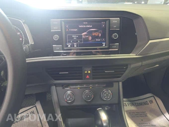 2019 Volkswagen Jetta SE – miniatura 10