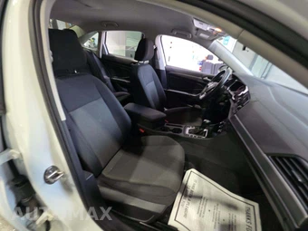 2019 Volkswagen Jetta SE – miniatura 18