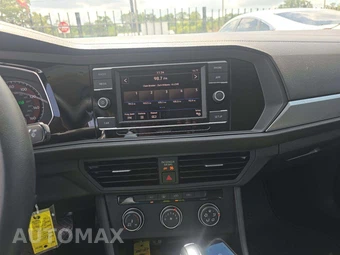 2019 Volkswagen Jetta SE – miniatura 10
