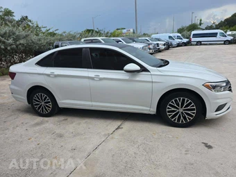 2019 Volkswagen Jetta SE – miniatura 4