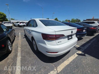 2019 Volkswagen Jetta SE – miniatura 2