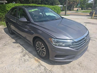 2019 Volkswagen Jetta SE - miniatura 4