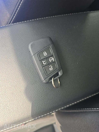2019 Volkswagen Jetta SE - miniatura 8