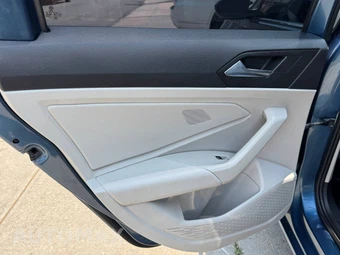 2019 Volkswagen Jetta SE - miniatura 15