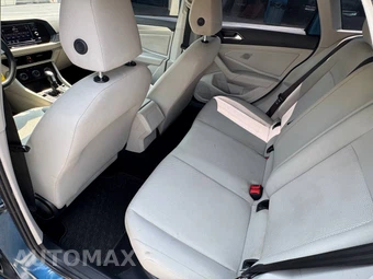 2019 Volkswagen Jetta SE - miniatura 16