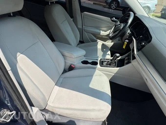 2019 Volkswagen Jetta SE - miniatura 23