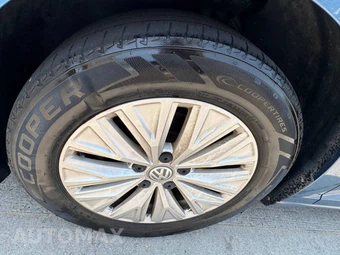 2019 Volkswagen Jetta SE - miniatura 27