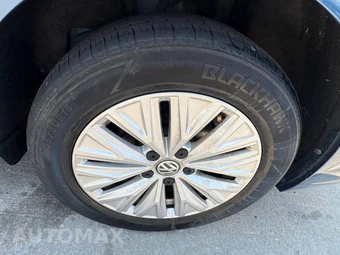 2019 Volkswagen Jetta SE - miniatura 28