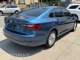 2019 Volkswagen Jetta SE - miniatura 5