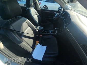 2019 Volkswagen Jetta SEL - miniatura 8
