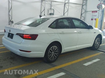 2019 Volkswagen Jetta SEL – miniatura 4