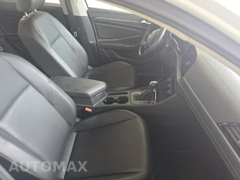 2019 Volkswagen Jetta SEL – miniatura 8