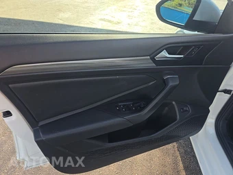 2019 Volkswagen Jetta SEL – miniatura 9