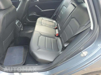 2019 Volkswagen Passat SE R-Line - miniatura 13