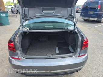 2019 Volkswagen Passat SE R-Line - miniatura 14