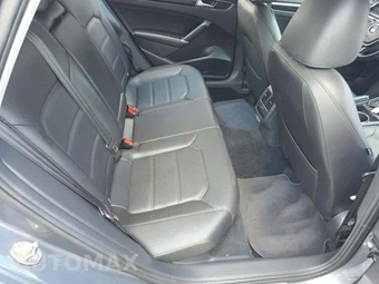 2019 Volkswagen Passat SE R-Line - miniatura 16