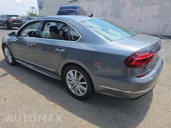2019 Volkswagen Passat SE R-Line - miniatura 2