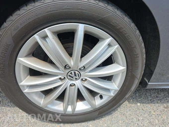 2019 Volkswagen Passat SE R-Line - miniatura 24