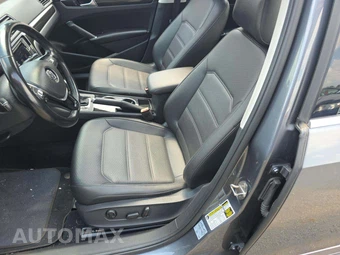2019 Volkswagen Passat SE R-Line - miniatura 6