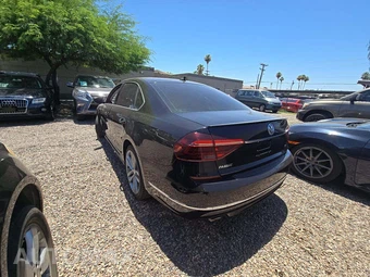 2019 Volkswagen Passat SE R-Line - miniatura 2