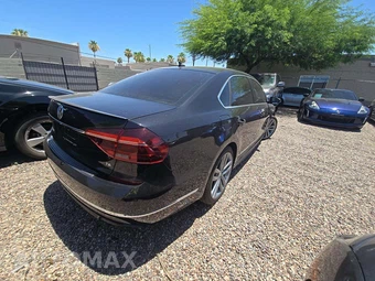 2019 Volkswagen Passat SE R-Line - miniatura 3