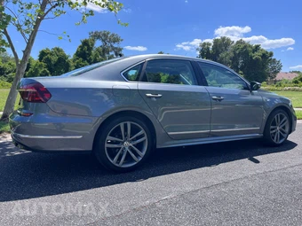 2019 Volkswagen Passat SE R-Line - miniatura 12