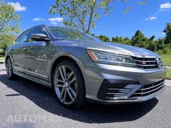 2019 Volkswagen Passat SE R-Line - miniatura 15
