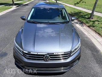 2019 Volkswagen Passat SE R-Line - miniatura 17