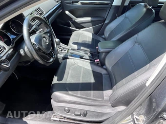 2019 Volkswagen Passat SE R-Line - miniatura 23