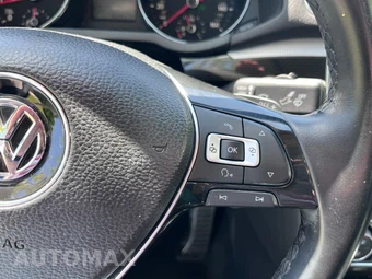 2019 Volkswagen Passat SE R-Line - miniatura 34