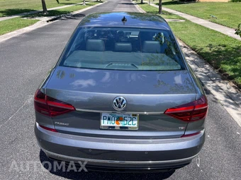 2019 Volkswagen Passat SE R-Line - miniatura 8