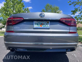 2019 Volkswagen Passat SE R-Line - miniatura 9