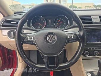 2019 Volkswagen Passat Wolfsburg – miniatura 10
