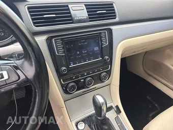 2019 Volkswagen Passat Wolfsburg – miniatura 11