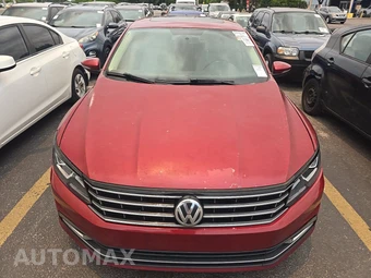 2019 Volkswagen Passat Wolfsburg – miniatura 2