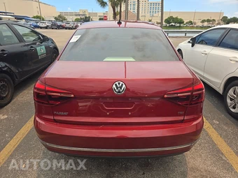 2019 Volkswagen Passat Wolfsburg – miniatura 5