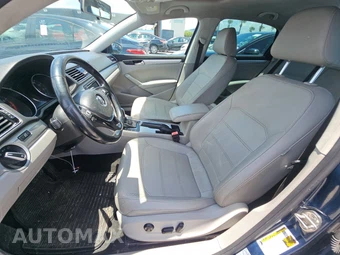 2019 Volkswagen Passat Wolfsburg – miniatura 7