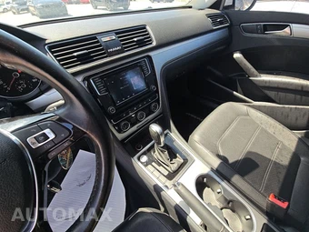 2019 Volkswagen Passat Wolfsburg – miniatura 11