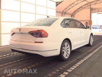 2019 Volkswagen Passat Wolfsburg – miniatura 4