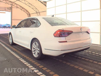 2019 Volkswagen Passat Wolfsburg – miniatura 6
