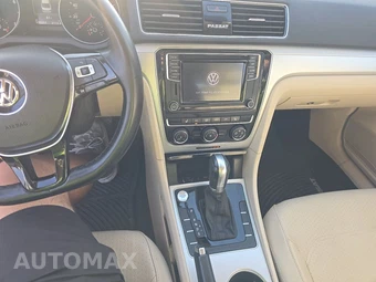 2019 Volkswagen Passat Wolfsburg – miniatura 11