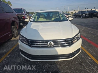 2019 Volkswagen Passat Wolfsburg – miniatura 2