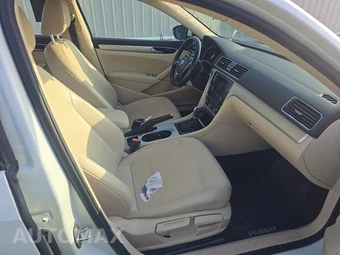 2019 Volkswagen Passat Wolfsburg – miniatura 8