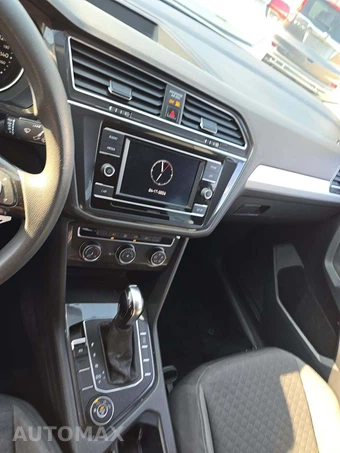 2019 Volkswagen Tiguan S – miniatura 10