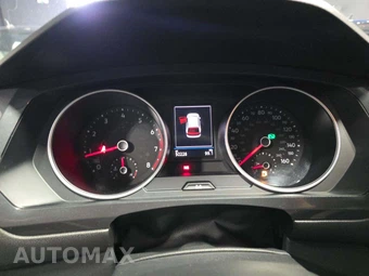 2019 Volkswagen Tiguan S – miniatura 9