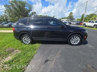 2019 Volkswagen Tiguan S – miniatura 4