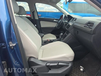 2019 Volkswagen Tiguan SE - miniatura 8